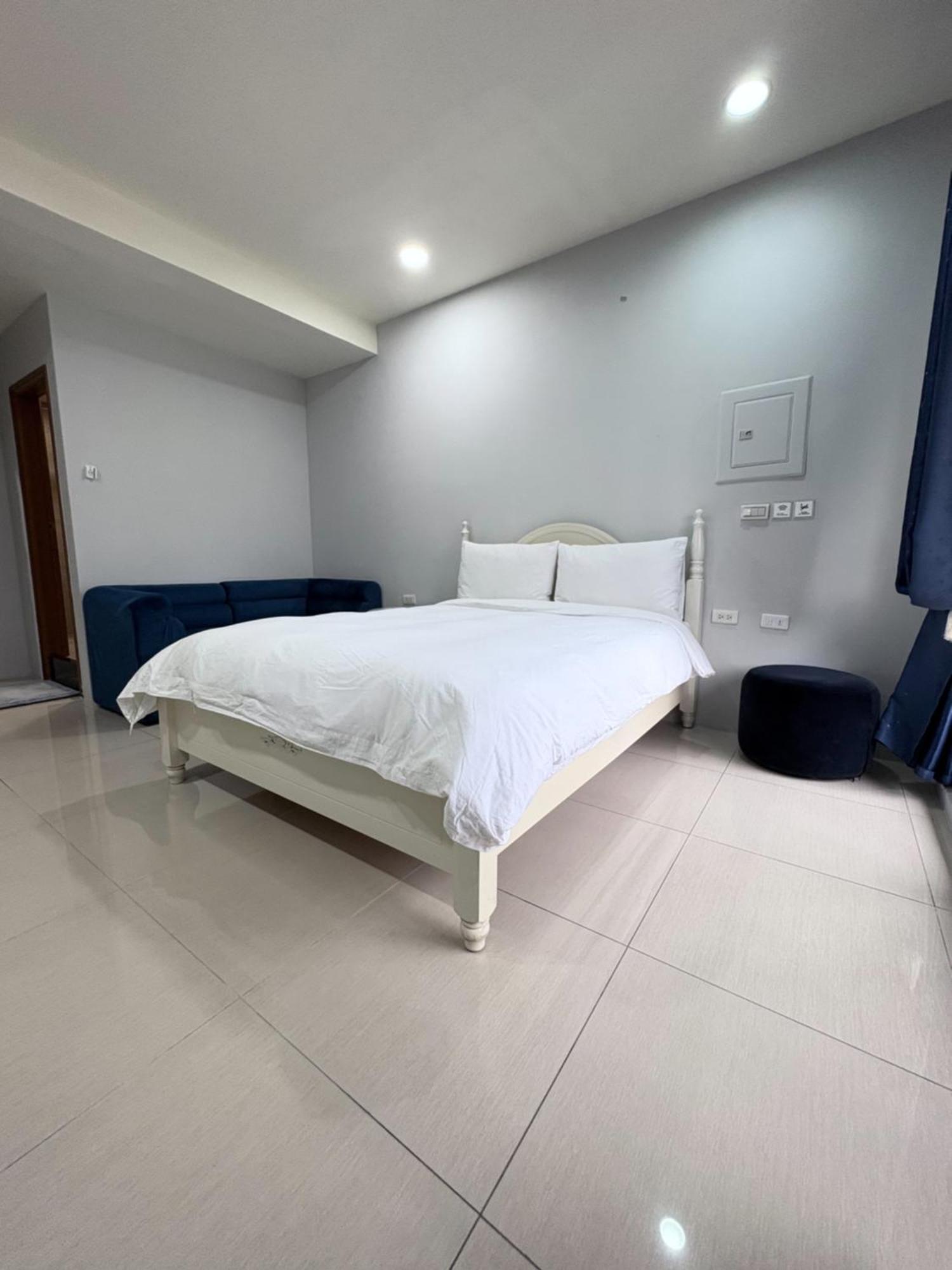 Kaohsiung Raifong Corner Homestay Экстерьер фото